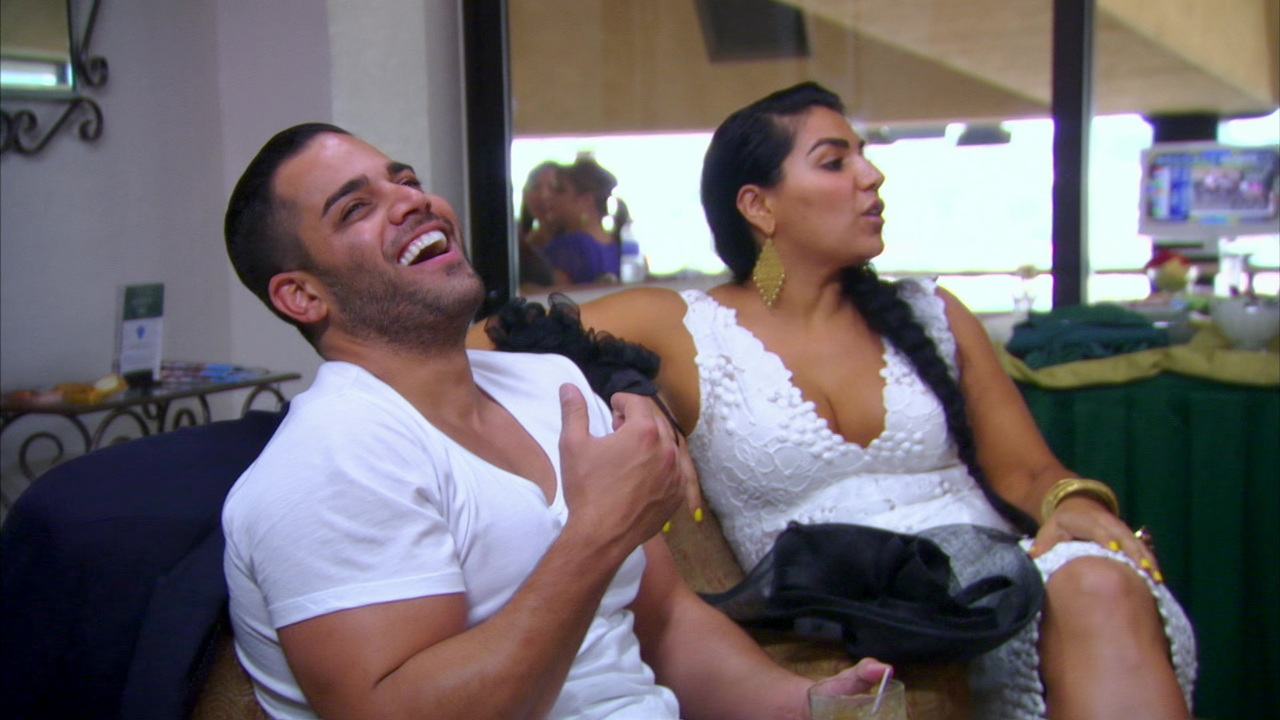 Shahs of Sunset : Les Perses de Beverly Hills Saison 3 Épisode 10 S03E10 Croissant beurre au chocolat